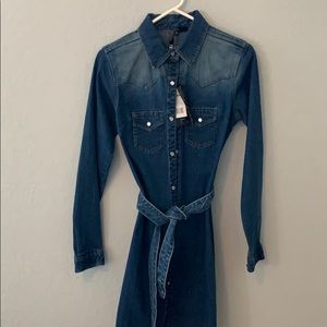 Long sleeve denim dress pearl snaps Resistol Med